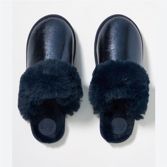 Anthropologie Shoes - Anthropologie Cozy Navy Fur-Lined Slippers -Size 6